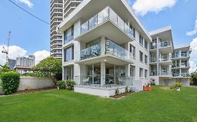 Teenamara - Hosted By Burleigh Letting